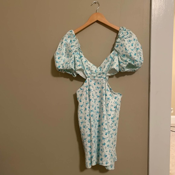 NWT ZARA Floral Cut Out Puff Sleeve Mini Dress Size Large Brunch - Picture 7 of 11